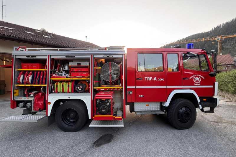 OmecoHub - Immagine MERCEDES 1124